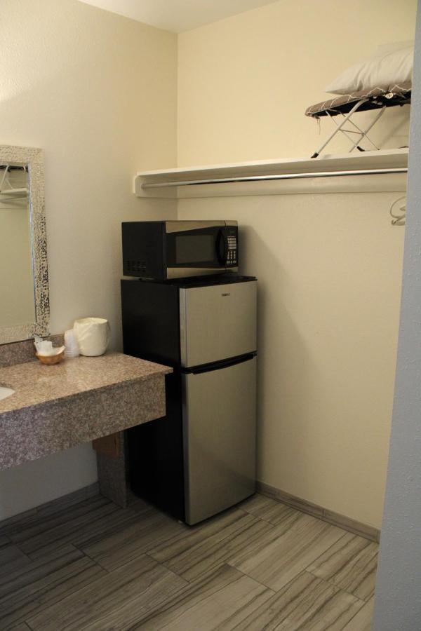 פולמן American Travel Inn מראה חיצוני תמונה